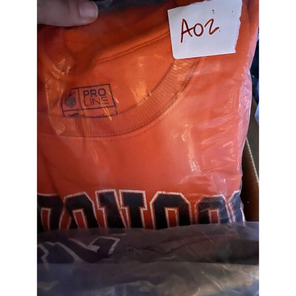 Denver Broncos Sweatshirt Womens Large Orange Fanatics Pro Line Crew Long Sleeve - Picture 8 of 10